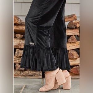 Women’s Matilda Jane Big Ruffle Pant